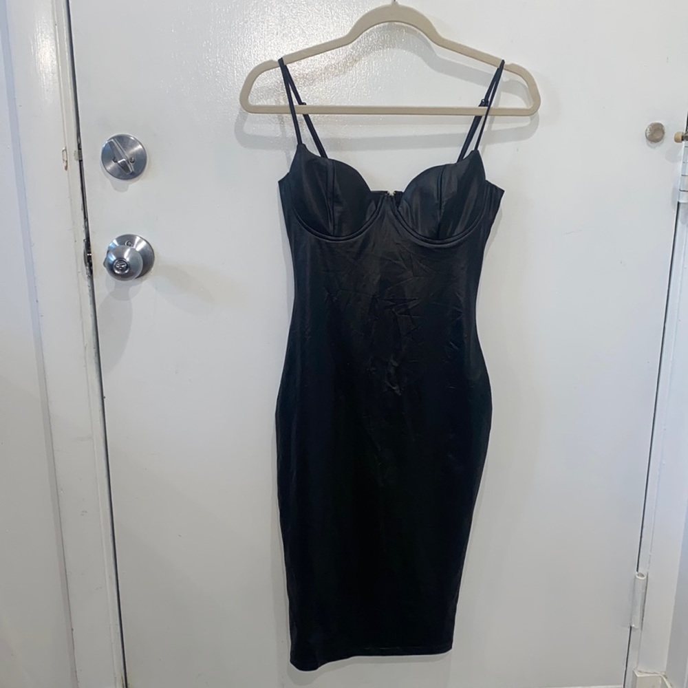 Fashion Nova black dress!